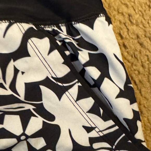 Lands' End Black and White Floral Swim Trunks - Picture 2 of 6